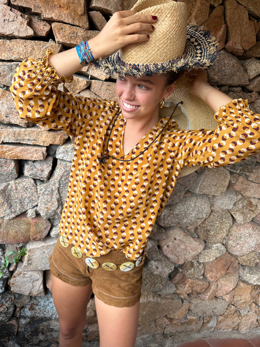 BLUSA