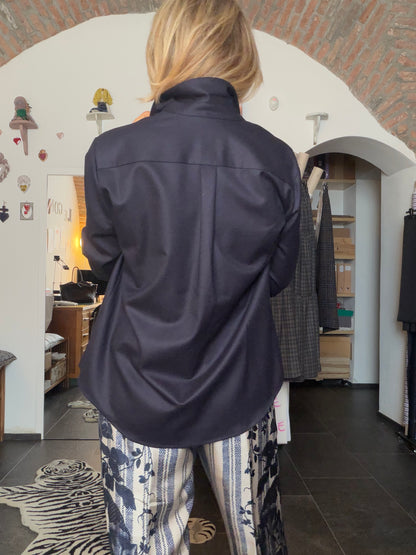 CLASSICA LANA CON TASCHE